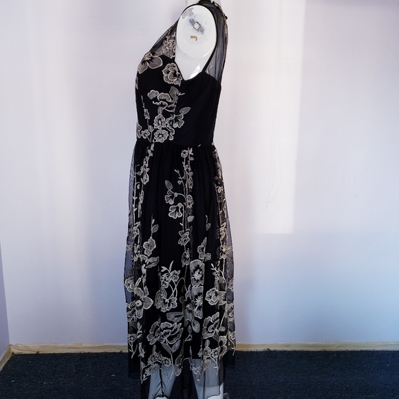 NWOT Black Floral Embroidered Sheer Long Dress 8 - Picture 3 of 7